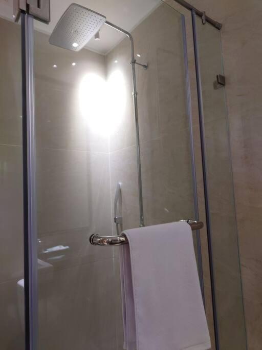 The Rixx Premium Apartment Ho Chi Minh-stad Buitenkant foto