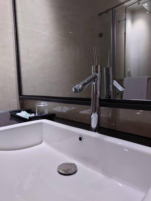 The Rixx Premium Apartment Ho Chi Minh-stad Buitenkant foto